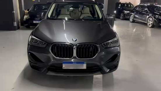 BMW-X1-2021