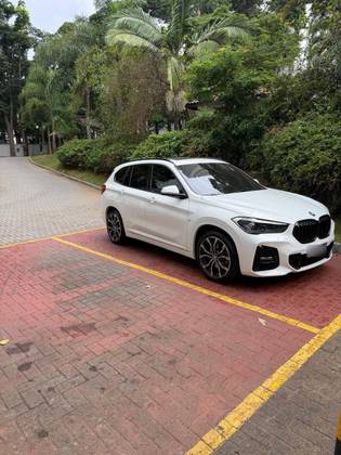BMW X1 2.0 16V TURBO ACTIVEFLEX SDRIVE20I M SPORT 4P AUTOMÁTICO