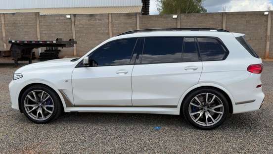 BMW-X7-4.4 V8 GASOLINA M50i DARK SHADOW EDITION STEPTRONIC BMW-X7-2021