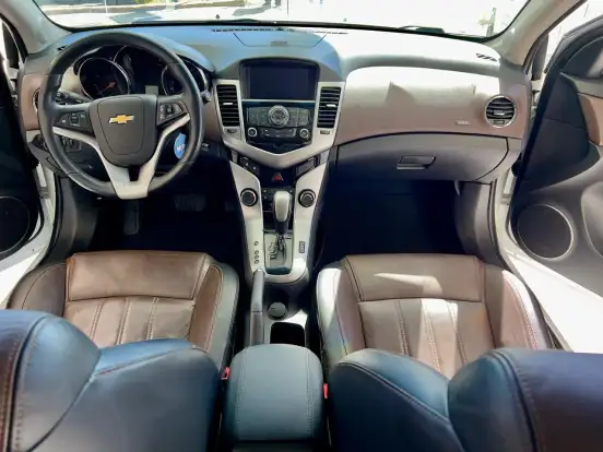 CHEVROLET-CRUZE-2015
