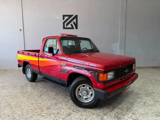 CHEVROLET D20 4.0 CUSTOM DE LUXE CS 8V DIESEL 2P MANUAL CHEVROLET D20 4.0 CUSTOM DE LUXE CS 8V DIESEL 2P MANUAL