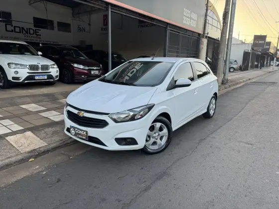 CHEVROLET ONIX 1.4 MPFI LT 8V FLEX 4P AUTOMÁTICO CHEVROLET ONIX 1.4 MPFI LT 8V FLEX 4P AUTOMÁTICO