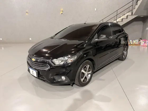 CHEVROLET ONIX 1.4 MPFI LTZ 8V FLEX 4P AUTOMÁTICO CHEVROLET ONIX 1.4 MPFI LTZ 8V FLEX 4P AUTOMÁTICO
