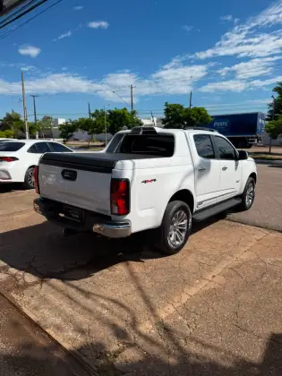 CHEVROLET S10 2.8 16V TURBO DIESEL HIGH COUNTRY CD 4X4 AUTOMÁTICO