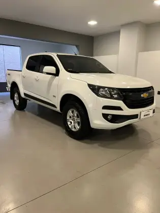 CHEVROLET S10 2.8 LT 4X4 CD 16V TURBO DIESEL 4P AUTOMÁTICO CHEVROLET S10 2.8 LT 4X4 CD 16V TURBO DIESEL 4P AUTOMÁTICO