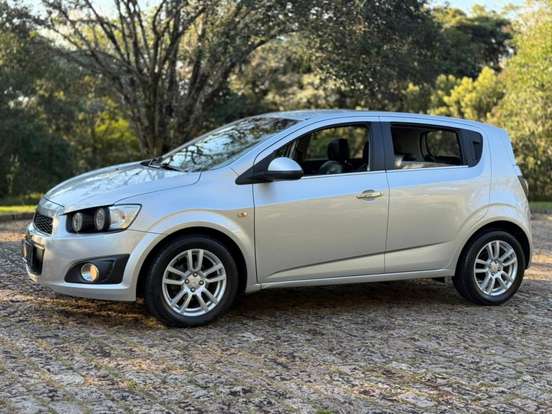 CHEVROLET-SONIC-2012
