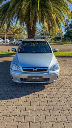 CHEVROLET-CORSA-2010