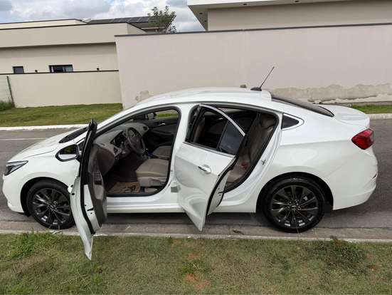 CHEVROLET-CRUZE-2018
