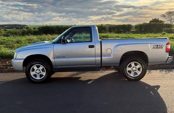 CHEVROLET S10 2.8 COLINA 4X2 CS 12V TURBO ELECTRONIC INTERCOOLER DIESEL 2P MANUAL