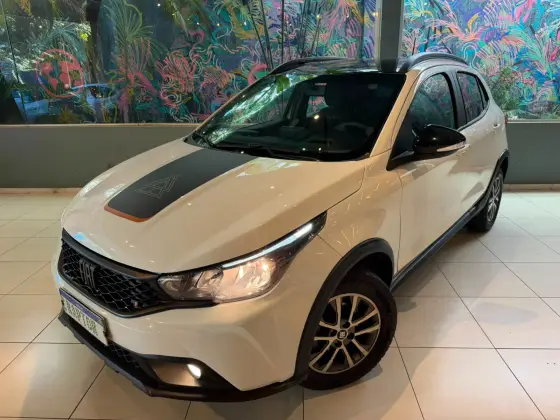 FIAT ARGO 1.3 FIREFLY FLEX TREKKING MANUAL FIAT ARGO 1.3 FIREFLY FLEX TREKKING MANUAL