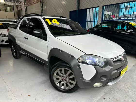 FIAT STRADA 1.8 MPI ADVENTURE CD 16V FLEX 3P MANUAL FIAT STRADA 1.8 MPI ADVENTURE CD 16V FLEX 3P MANUAL