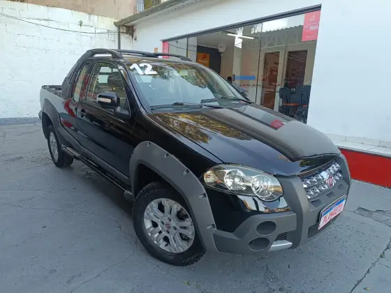 FIAT STRADA 1.8 MPI ADVENTURE CE 16V FLEX 2P MANUAL FIAT STRADA 1.8 MPI ADVENTURE CE 16V FLEX 2P MANUAL