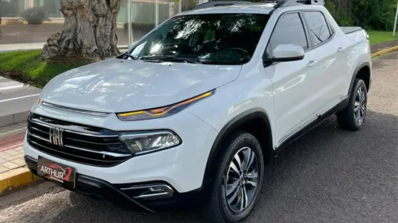 FIAT TORO 1.3 TURBO 270 FLEX FREEDOM AT6 FIAT TORO 1.3 TURBO 270 FLEX FREEDOM AT6