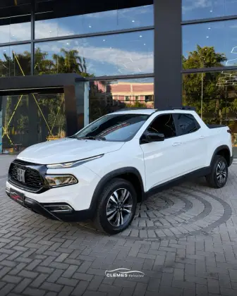 FIAT TORO 1.3 TURBO 270 FLEX FREEDOM AT6 FIAT TORO 1.3 TURBO 270 FLEX FREEDOM AT6