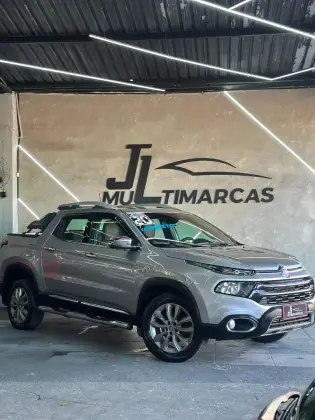 FIAT TORO 2.0 16V TURBO DIESEL RANCH 4WD AT9 FIAT TORO 2.0 16V TURBO DIESEL RANCH 4WD AT9
