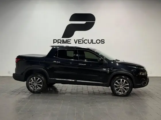 FIAT TORO 2.0 16V TURBO DIESEL VOLCANO 4WD AT9 FIAT TORO 2.0 16V TURBO DIESEL VOLCANO 4WD AT9