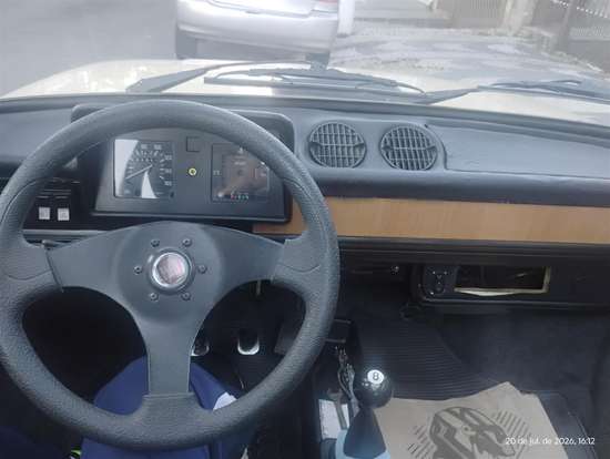FIAT-147-1.0 L 8V GASOLINA 2P MANUAL FIAT-147-1979
