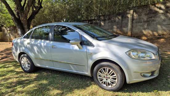 FIAT-LINEA-2012