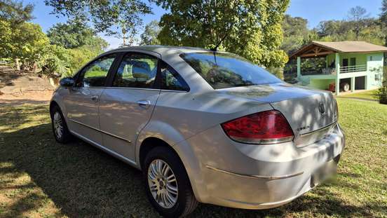 FIAT-LINEA-2012