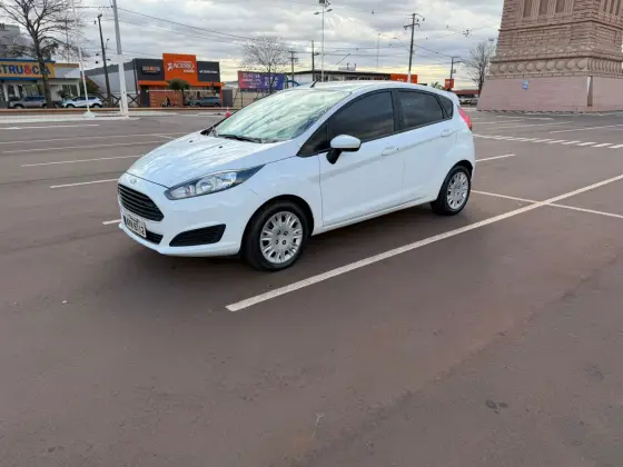 FORD FIESTA 1.5 S HATCH 16V FLEX 4P MANUAL FORD FIESTA 1.5 S HATCH 16V FLEX 4P MANUAL