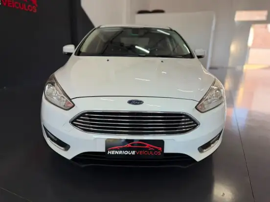 FORD-FOCUS-2.0 TITANIUM FASTBACK 16V FLEX 4P POWERSHIFT FORD-FOCUS-2015