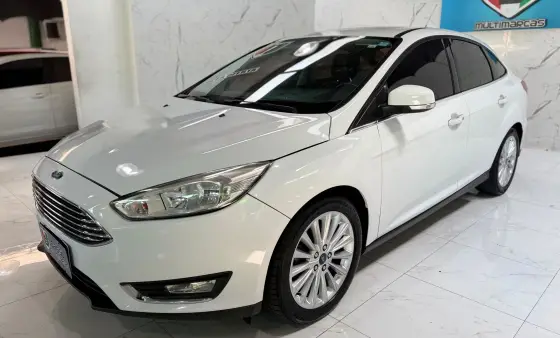 FORD FOCUS 2.0 TITANIUM PLUS 16V FLEX 4P POWERSHIFT FORD FOCUS 2.0 TITANIUM PLUS 16V FLEX 4P POWERSHIFT
