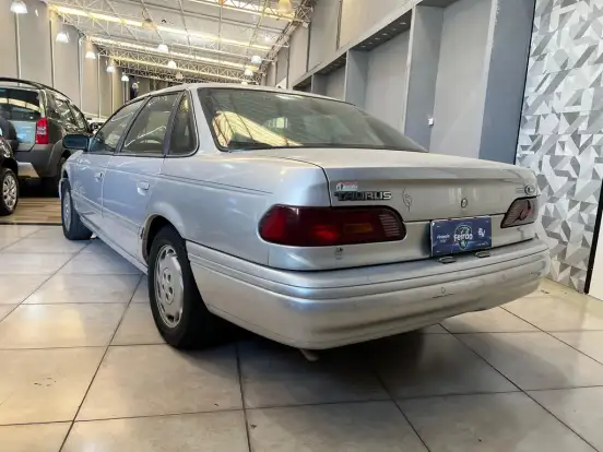 FORD-TAURUS-3.0 GL V6 24V GASOLINA 4P AUTOMÁTICO FORD-TAURUS-1995