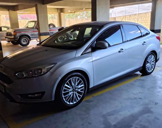 FORD-FOCUS-2015