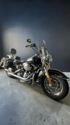 HARLEY-DAVIDSON SOFTAIL HERITAGE CLASSIC HARLEY-DAVIDSON SOFTAIL HERITAGE CLASSIC