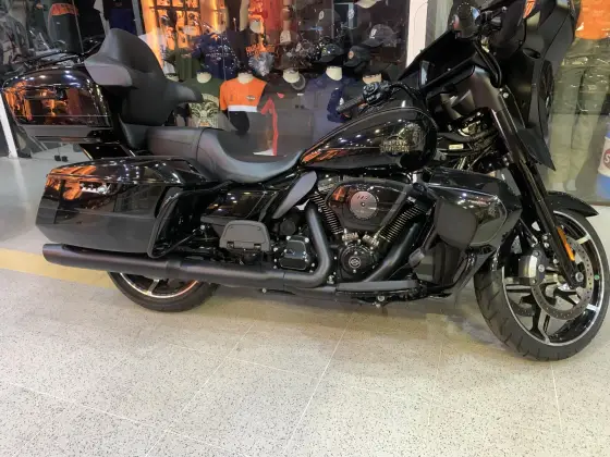 HARLEY-DAVIDSON STREET GLIDE HARLEY-DAVIDSON STREET GLIDE