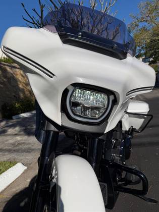 HARLEY-DAVIDSON STREET GLIDE 