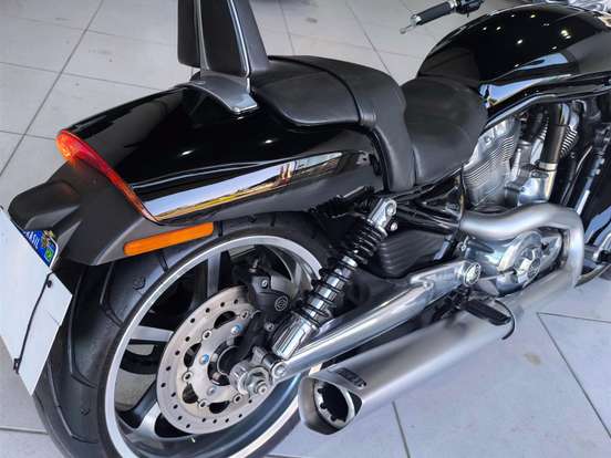 HARLEY-DAVIDSON-V-ROD 10TH ANNIVERSARY EDITION HARLEY-DAVIDSON-V-ROD 10TH ANNIVERSARY EDITION-2012