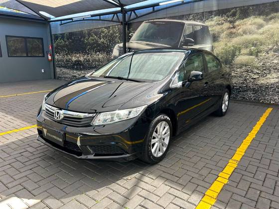 HONDA CIVIC 1.8 LXS 16V FLEX 4P AUTOMÁTICO