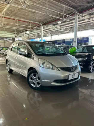 HONDA FIT 1.4 LXL 16V FLEX 4P MANUAL HONDA FIT 1.4 LXL 16V FLEX 4P MANUAL