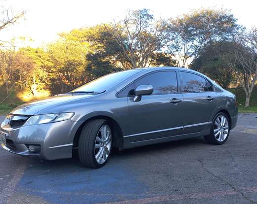 HONDA-CIVIC-2010