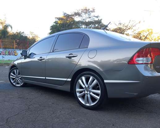 HONDA-CIVIC-2010
