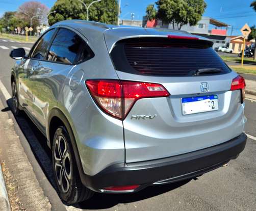 HONDA-HR-V-2015