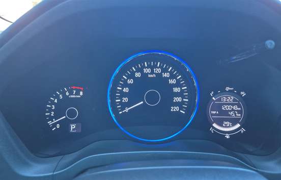 HONDA-HR-V-2015