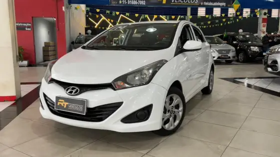 HYUNDAI HB20 1.0 COMFORT PLUS 12V FLEX 4P MANUAL HYUNDAI HB20 1.0 COMFORT PLUS 12V FLEX 4P MANUAL