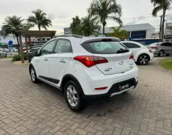 HYUNDAI HB20X 1.6 16V STYLE FLEX 4P AUTOMÁTICO HYUNDAI HB20X 1.6 16V STYLE FLEX 4P AUTOMÁTICO