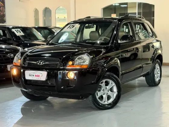 HYUNDAI TUCSON 2.0 MPFI GLS 16V 143CV 2WD FLEX 4P AUTOMÁTICO HYUNDAI TUCSON 2.0 MPFI GLS 16V 143CV 2WD FLEX 4P AUTOMÁTICO