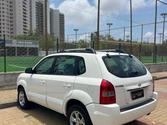 HYUNDAI-TUCSON-2.0 MPFI GLS 16V 143CV 2WD FLEX 4P AUTOMÁTICO HYUNDAI-TUCSON-2015