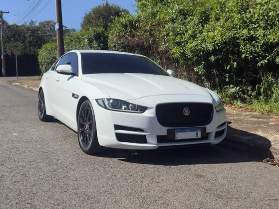 JAGUAR XE 2.0 16V SI4 TURBO GASOLINA PURE 4P AUTOMÁTICO