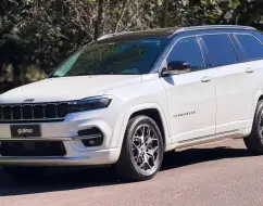 JEEP COMMANDER 1.3 T270 TURBO FLEX OVERLAND AT6 JEEP COMMANDER 1.3 T270 TURBO FLEX OVERLAND AT6