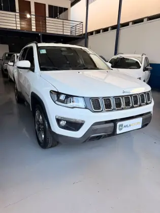 JEEP COMPASS 2.0 16V DIESEL LONGITUDE 4X4 AUTOMÁTICO JEEP COMPASS 2.0 16V DIESEL LONGITUDE 4X4 AUTOMÁTICO