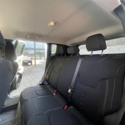 JEEP-RENEGADE-2023