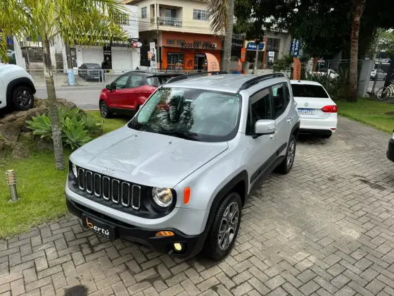 JEEP RENEGADE 2.0 16V TURBO DIESEL LONGITUDE 4P 4X4 AUTOMÁTICO JEEP RENEGADE 2.0 16V TURBO DIESEL LONGITUDE 4P 4X4 AUTOMÁTICO