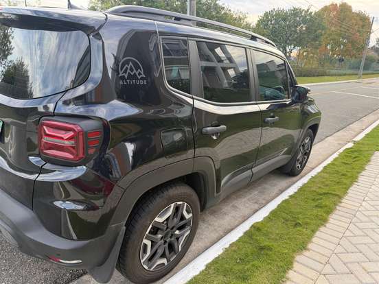 JEEP-RENEGADE-2025