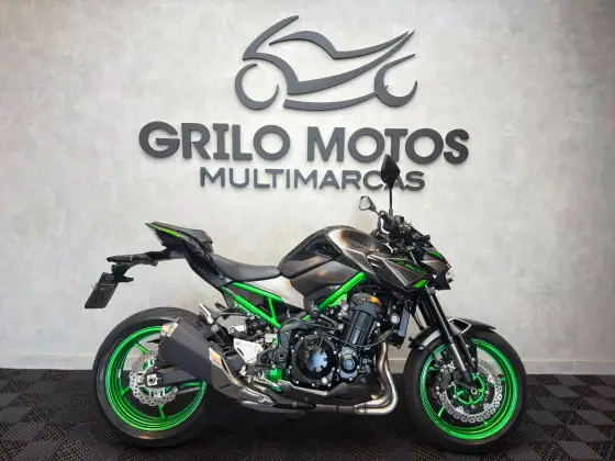 KAWASAKI Z900 KAWASAKI Z900