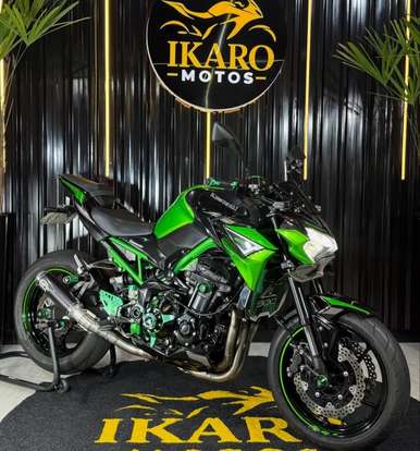 KAWASAKI-Z900-2022